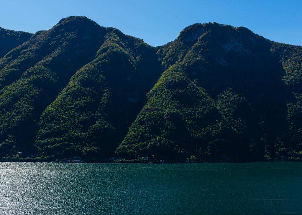 Tra Lago E Montagna Baita La Morena Nesso Eksteriør billede