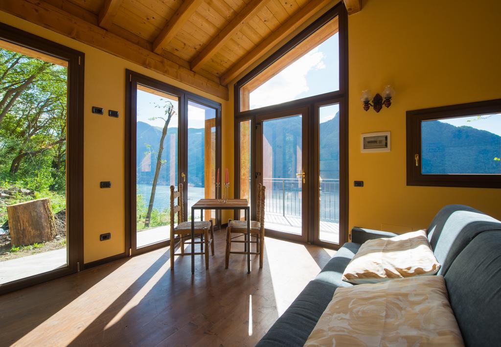 Tra Lago E Montagna Baita La Morena Nesso Eksteriør billede